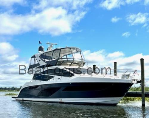 Sea Ray 550 Fly Spesifikasjoner og anmeldelser